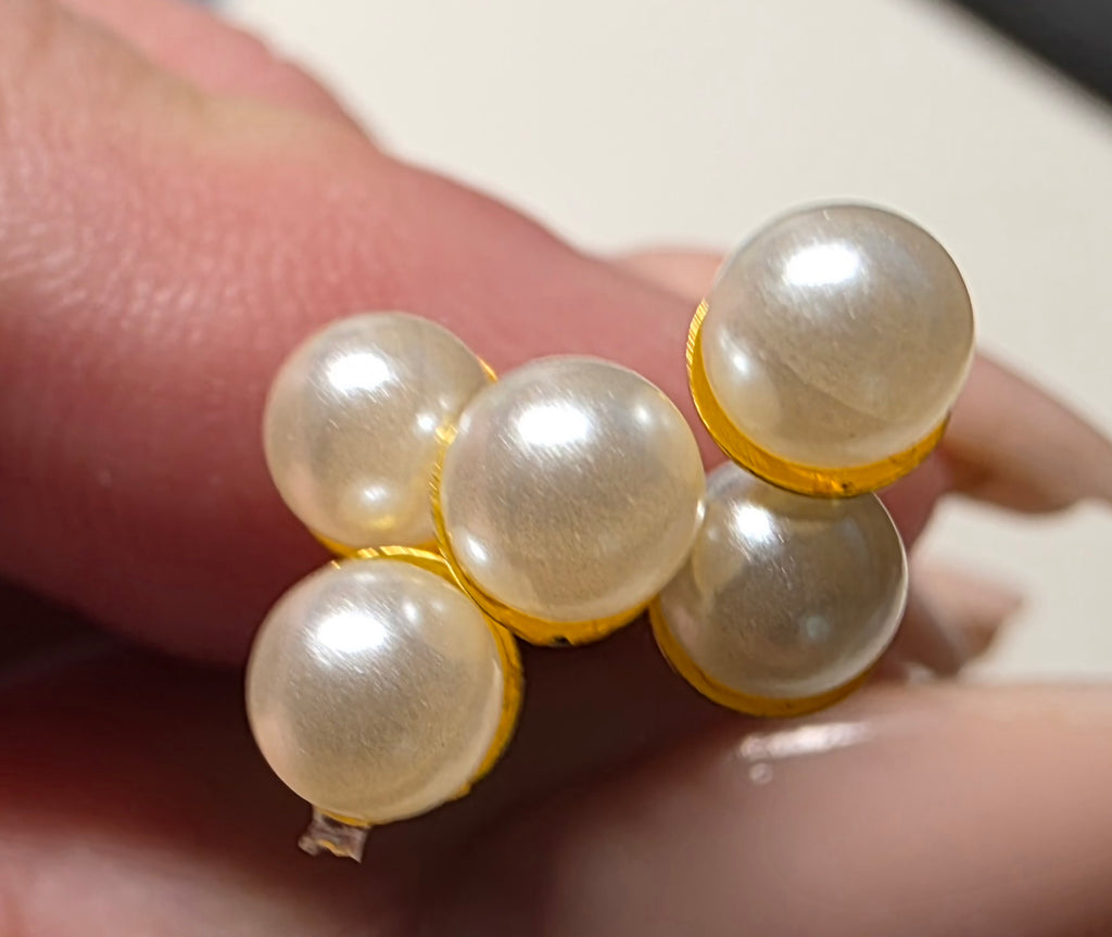 Stecknadel mit Perle / stift Gold